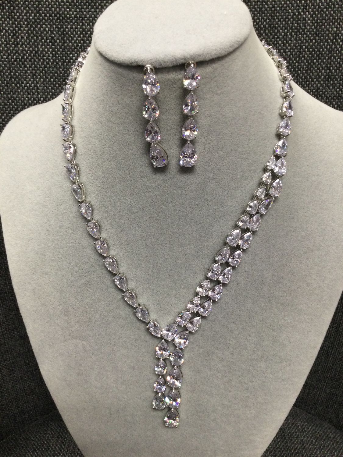 N Set - 183, Color: Silver