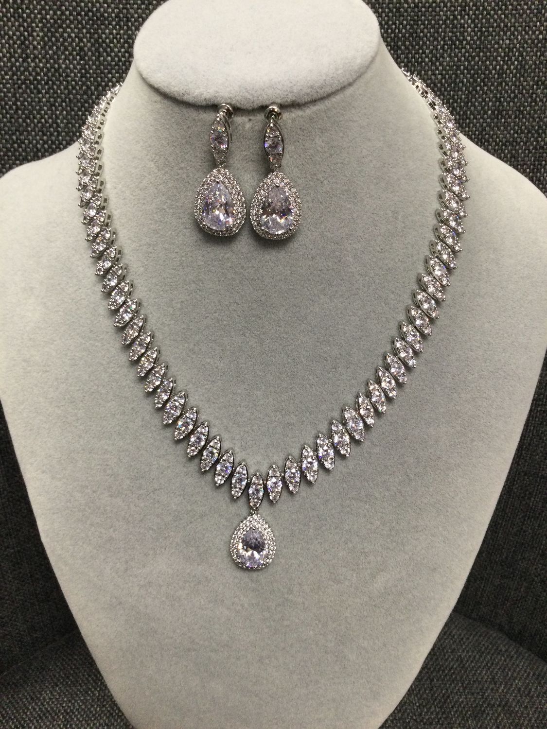 N Set - 121, Color: Silver