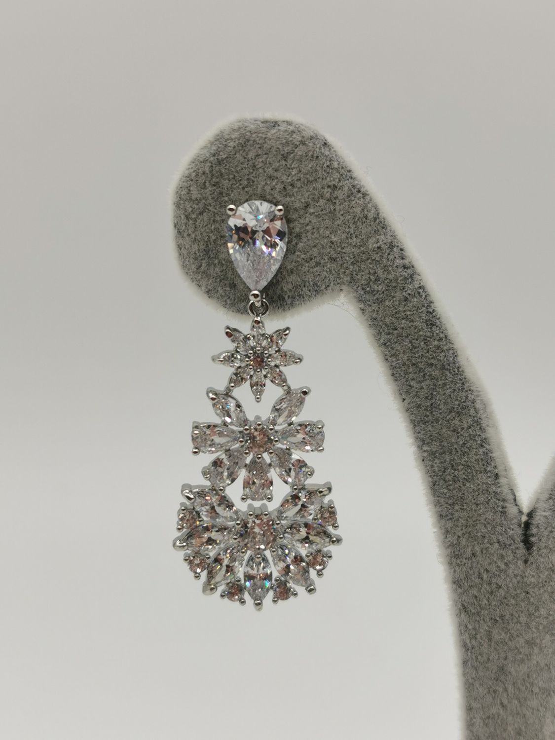 E-1152, Color: Silver