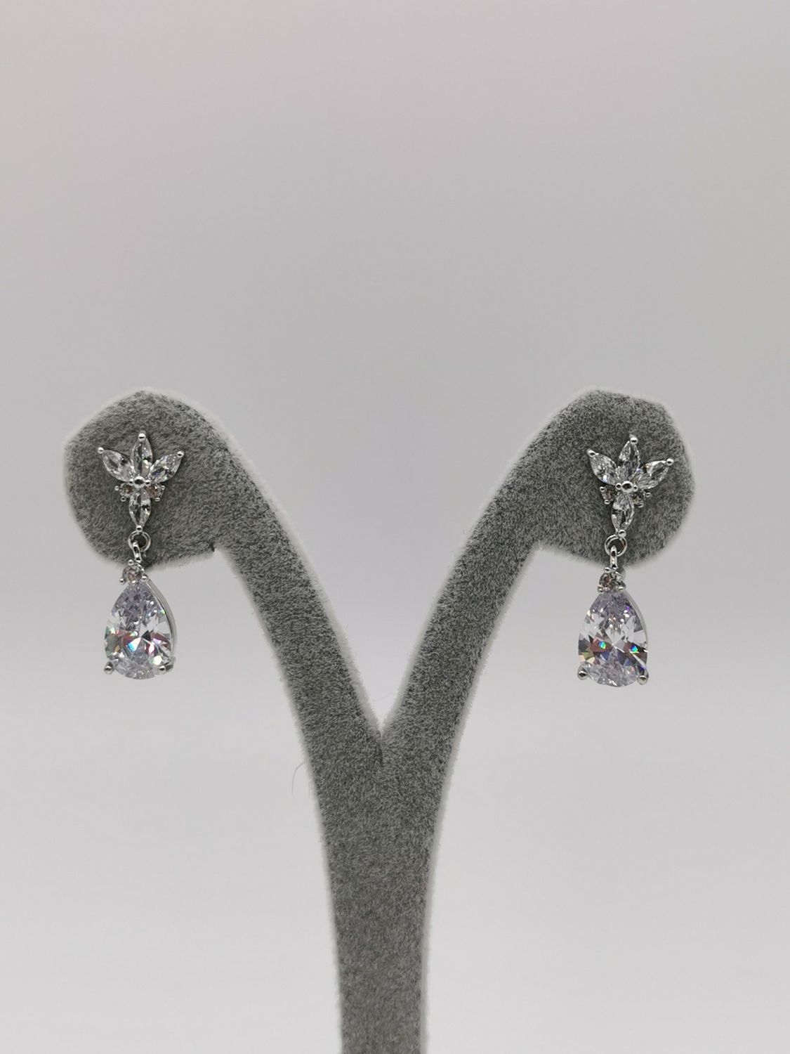 E-1142, Color: Silver
