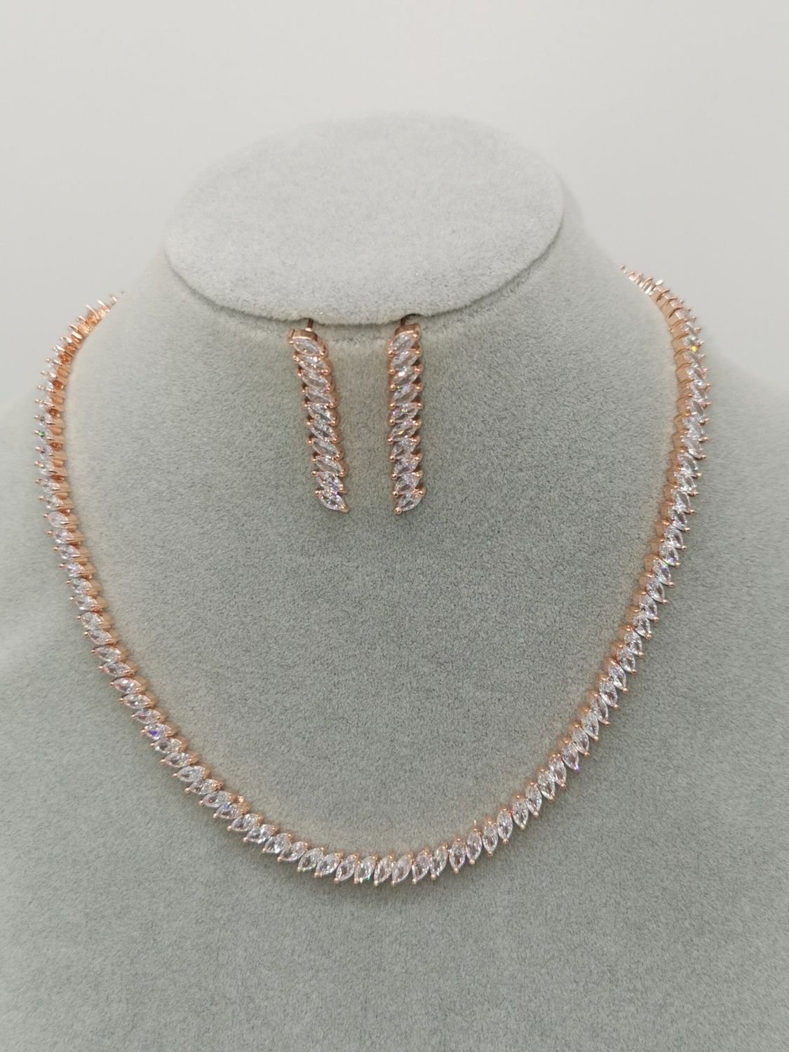 N Set - 132, Color: Rose Gold
