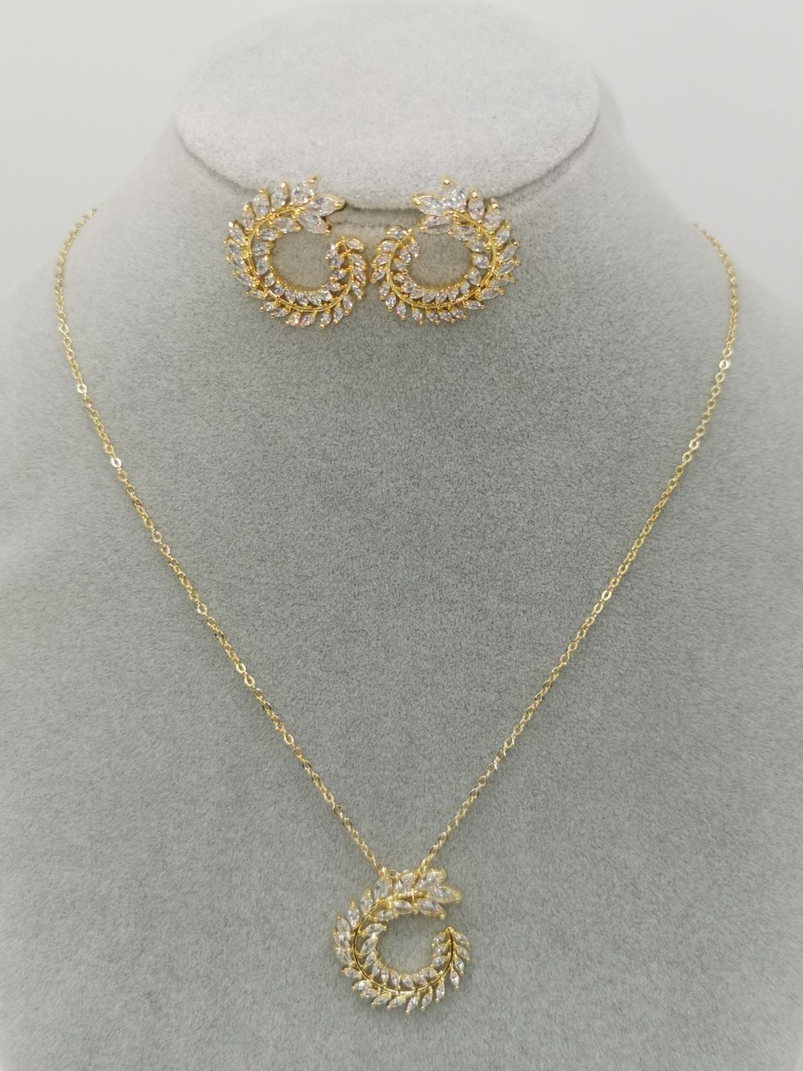 N Set - 144, Color: Gold