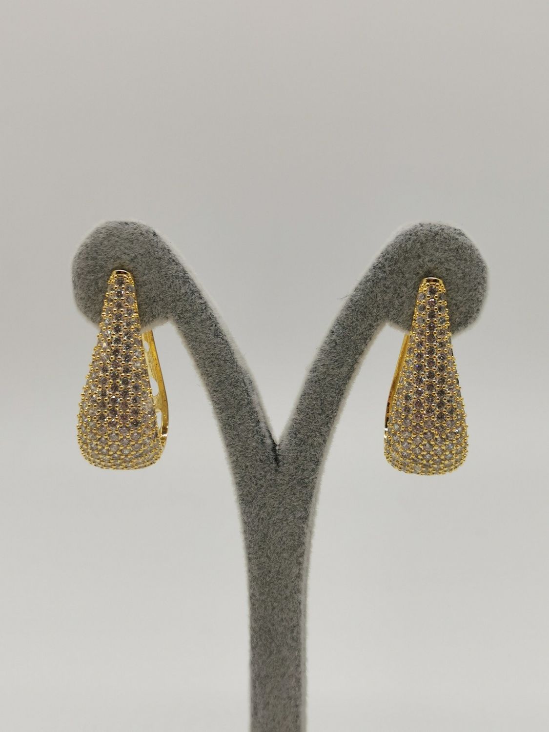 E-1233, Color: Gold