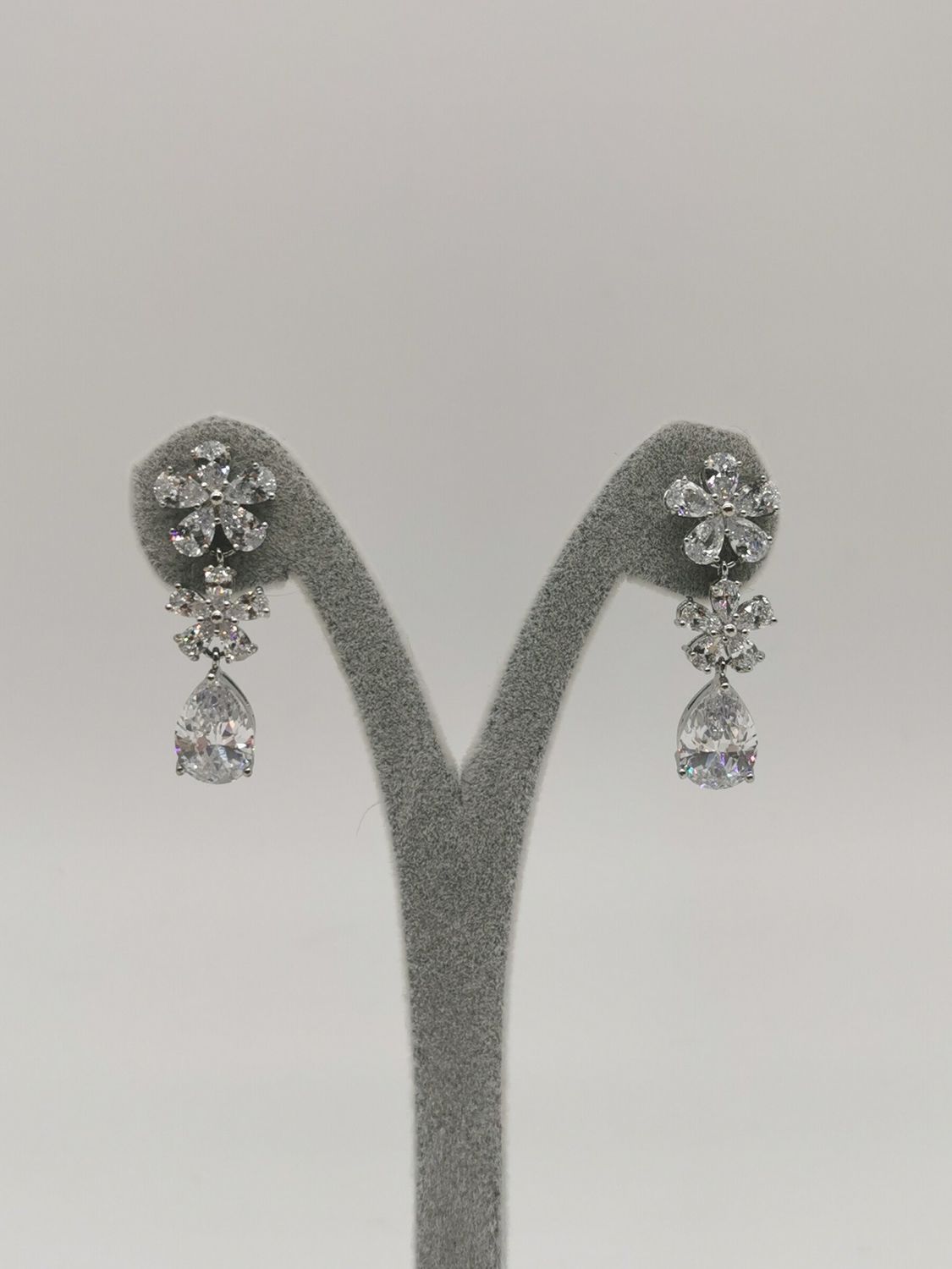 E - 1182, Color: Silver
