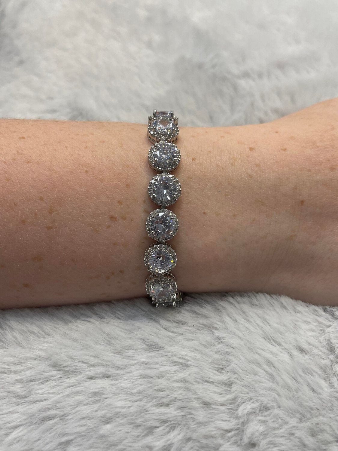 Bracelet - 022, Color: Clear