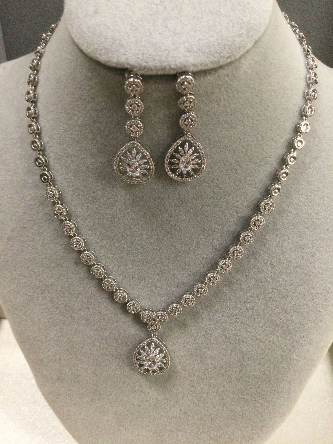 N SET - 216 - SILVER