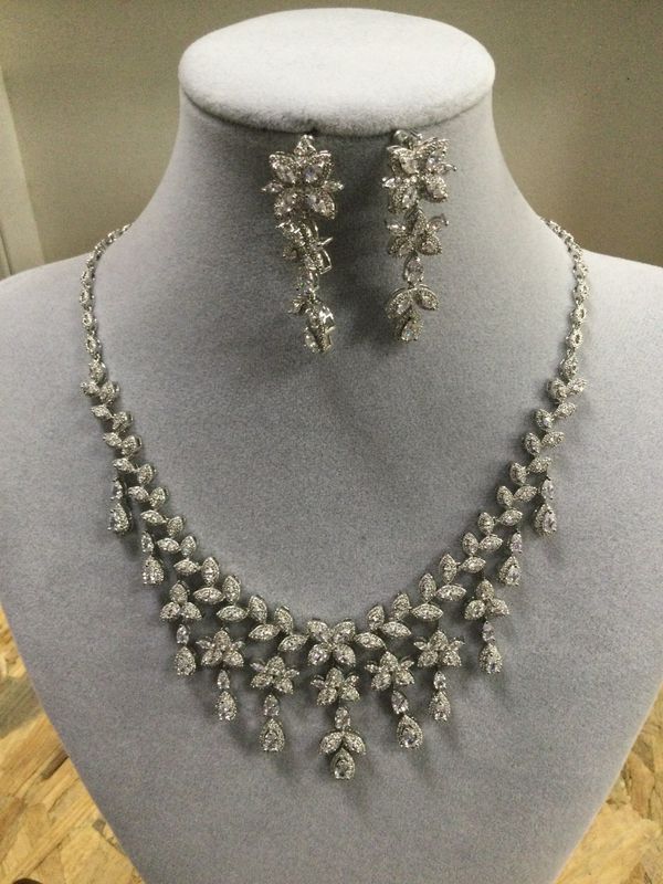 N SET - 224 - SILVER