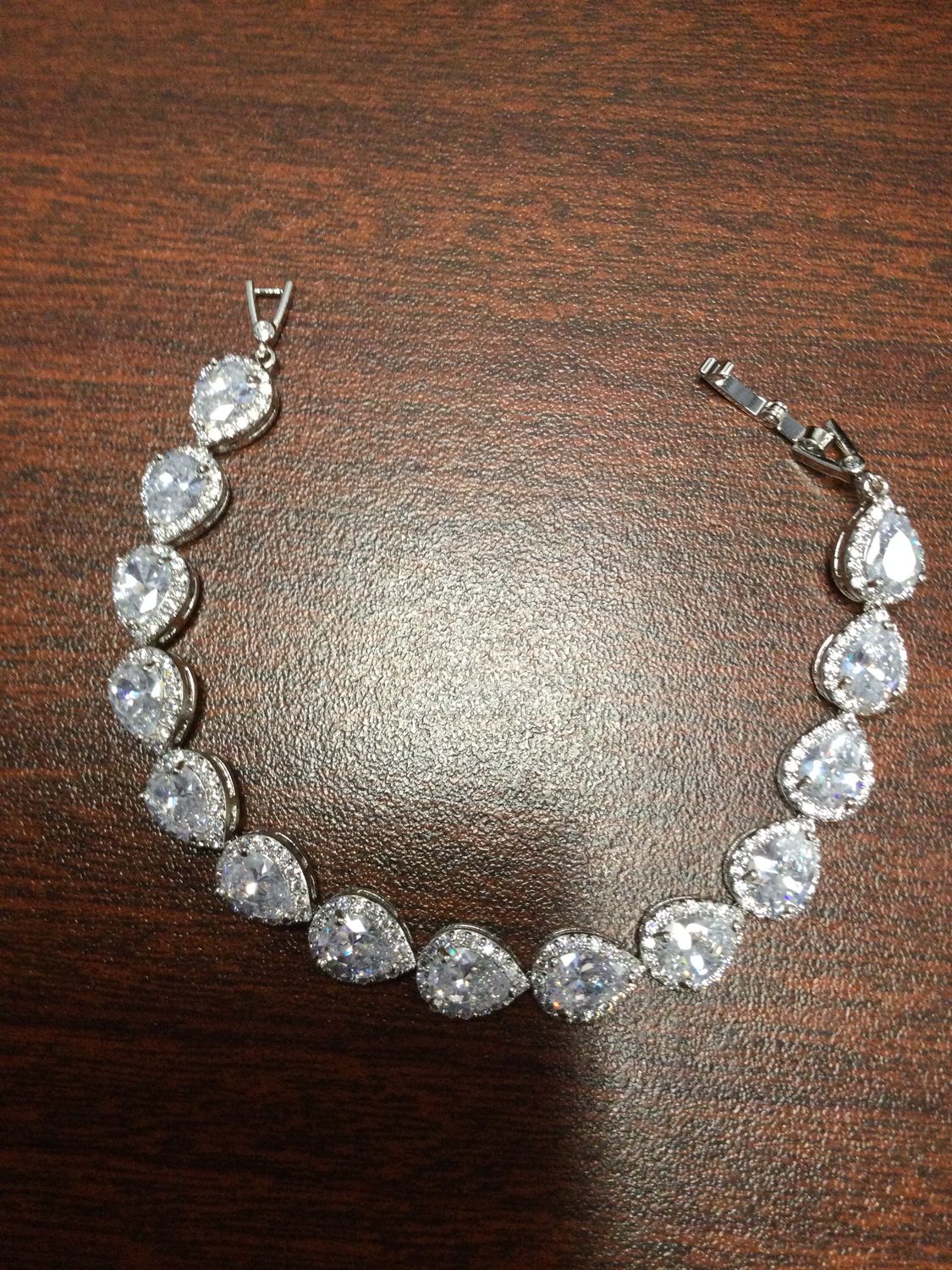 Bracelet - 024, Color: Clear