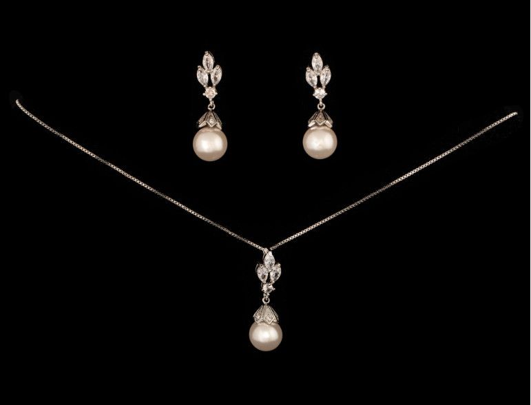 ME-1241, Color: IVORY/SILVER