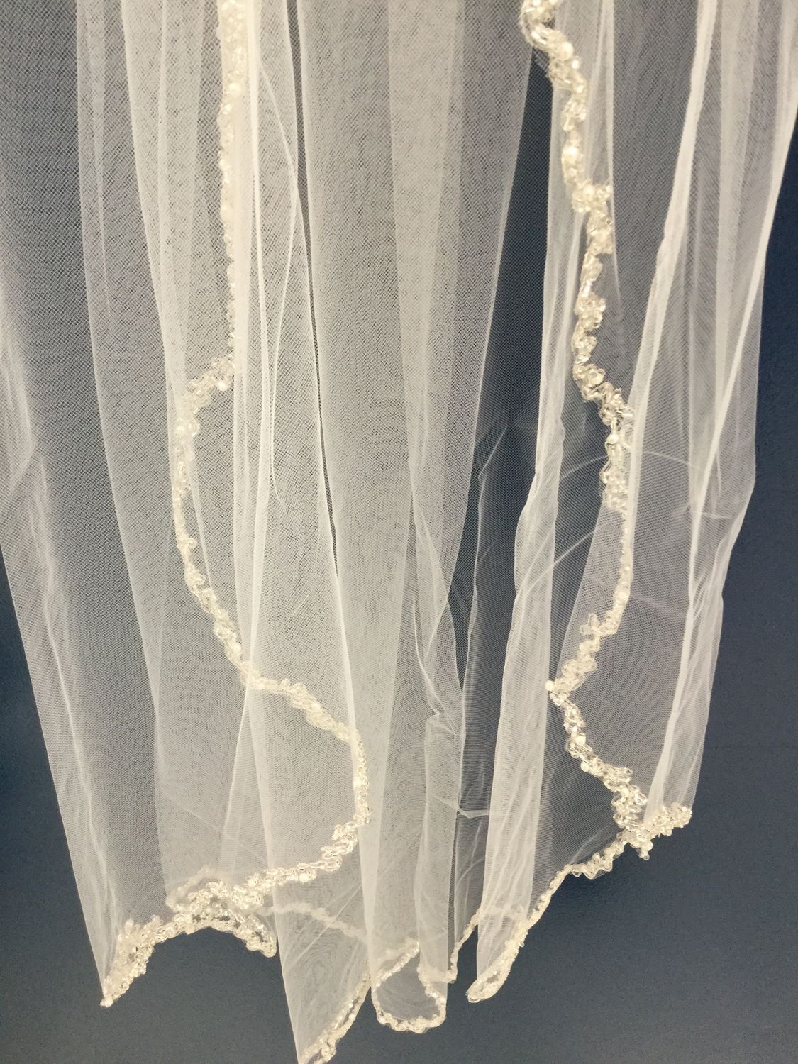 MV-2074, Color: Ivory/Silver, Size: 72x40