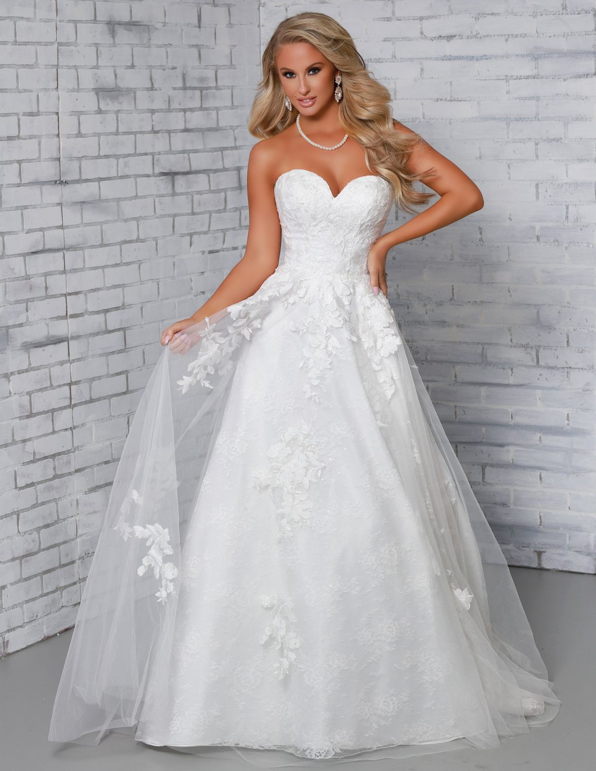 FE22-6128, Color: Ivory, Size: Size 12