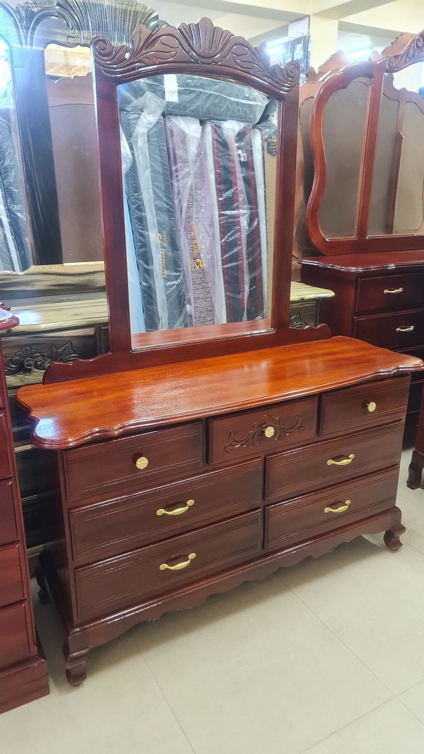7 DRAW DRESSER (BROWN)