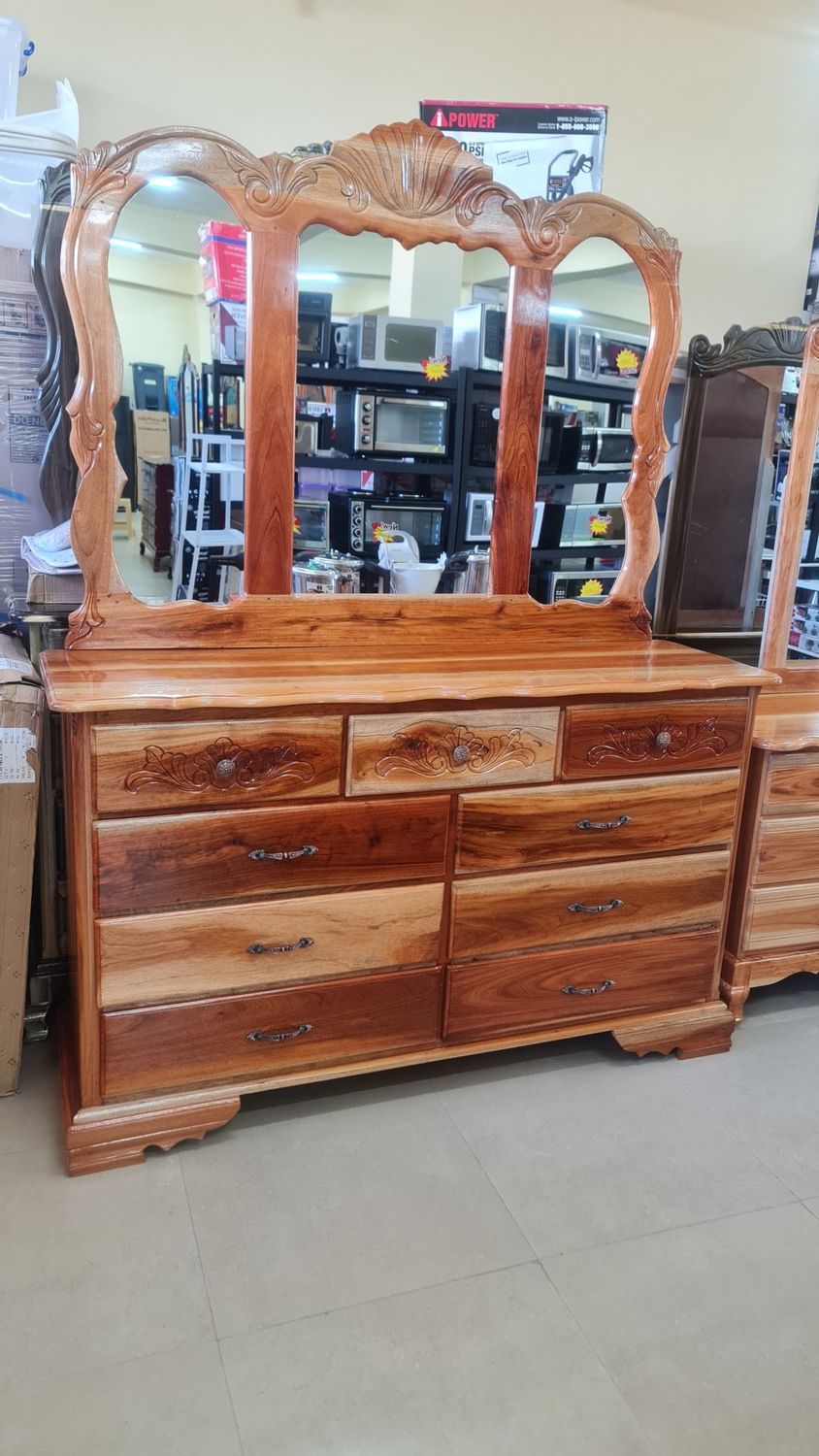 9 DRAW DRESSER  TRIPPLE MIRROR (CEDAR) LUX