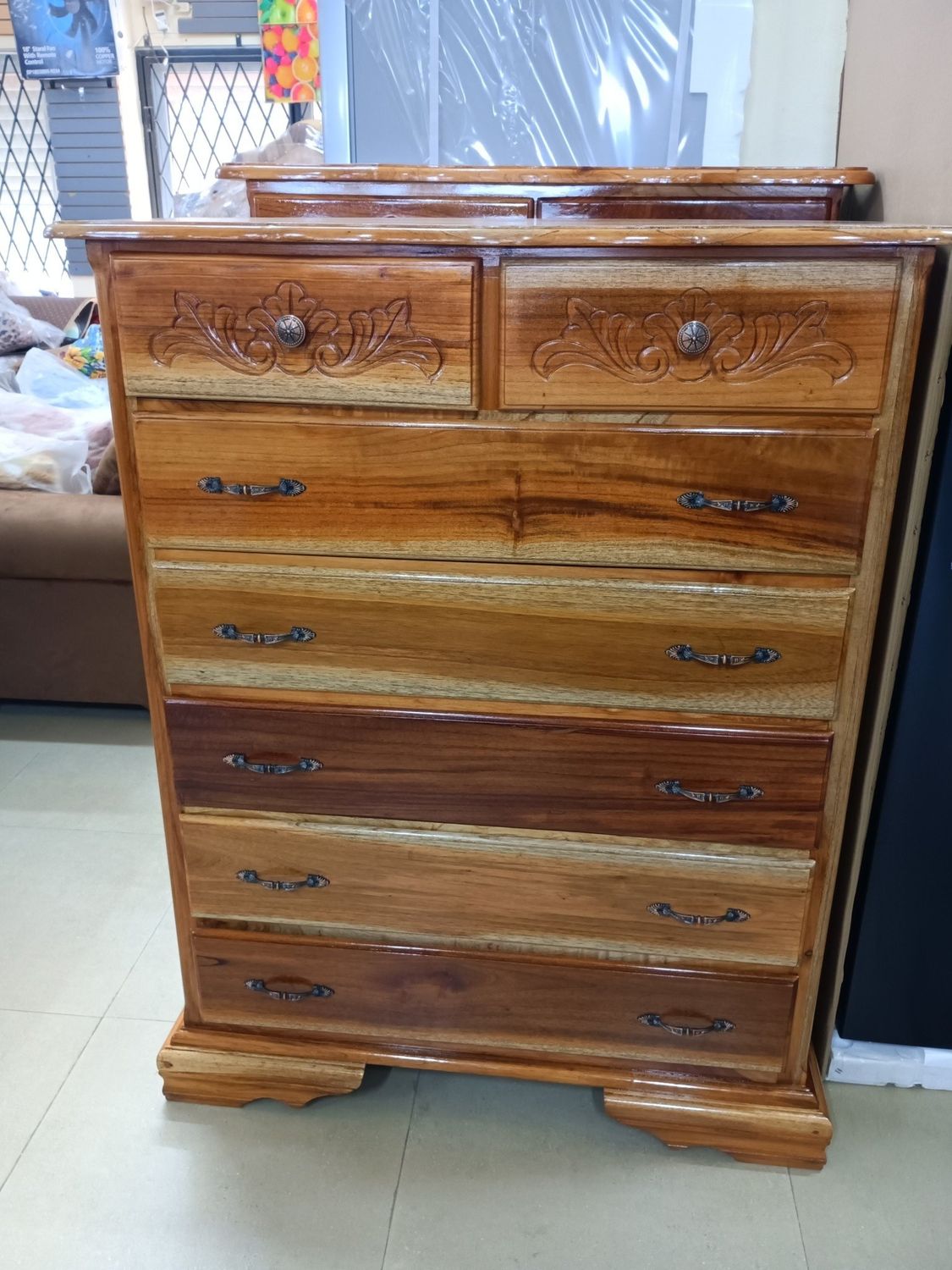 7 DRAWER CHESTER DRAWERS (CEDAR)