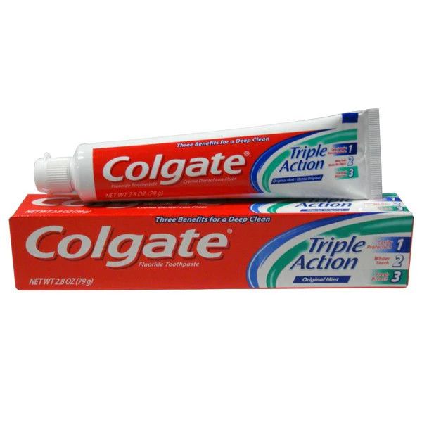 COLGATE TRIPLE ACTION 2.5oz (70g)