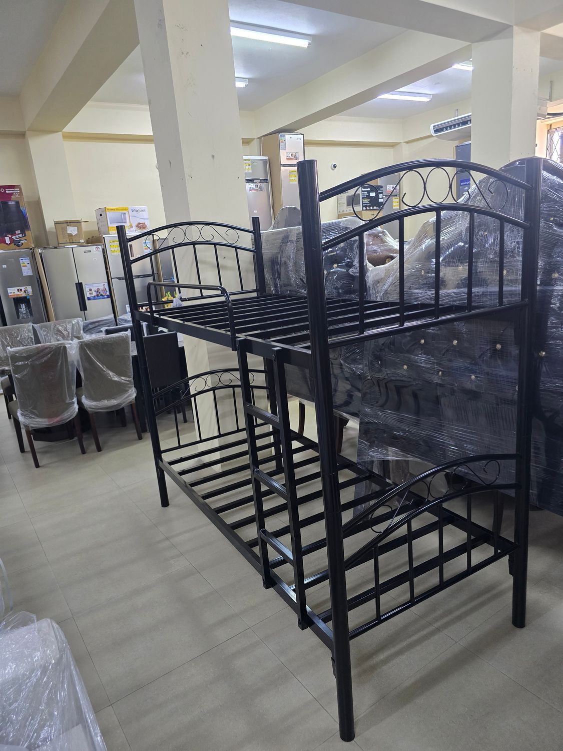 9185 METAL BUNK BED