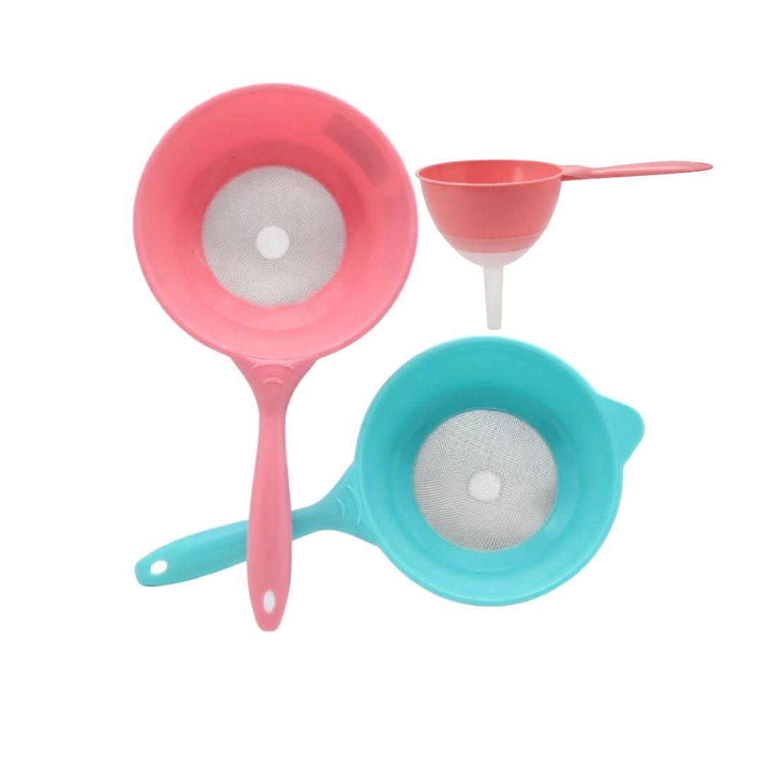 AA-3756 SML PLASTIC STRAINER W/HANDLE