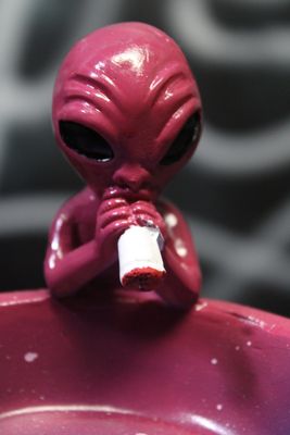Alien ashtray #1