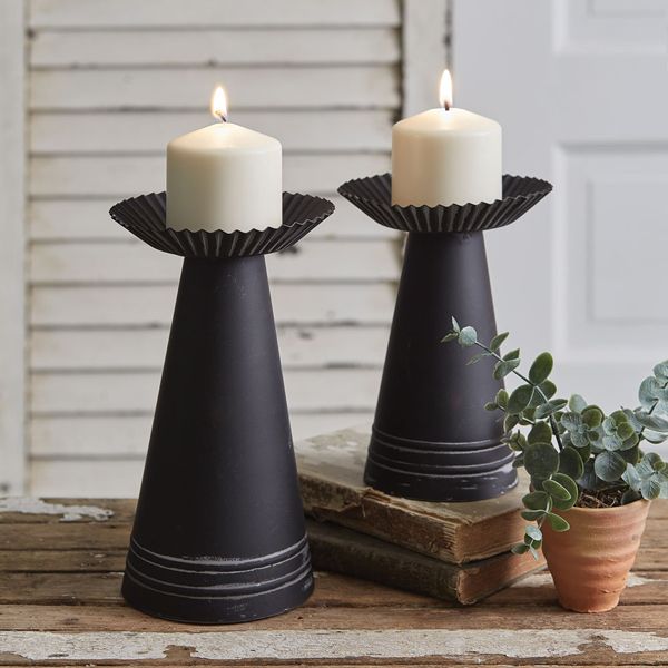 Medium Black Corrugated Pillar Candle Holder