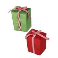 3.5&quot; Velvet Gift Package Red/Green Ornament