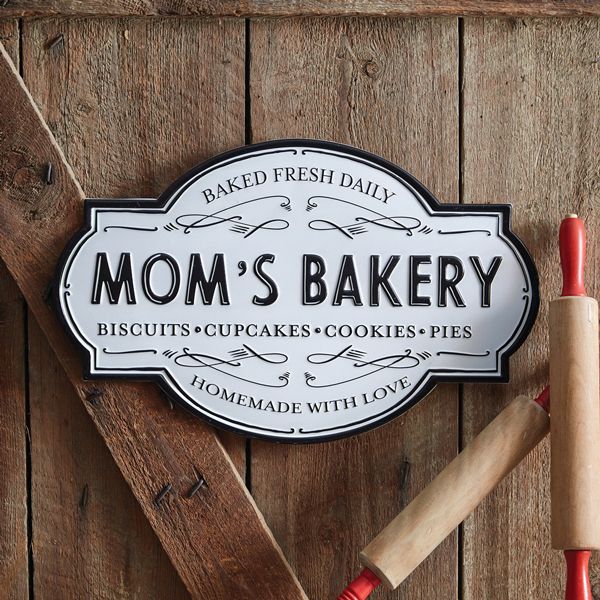 Mom&#39;s Bakery Wall Sign