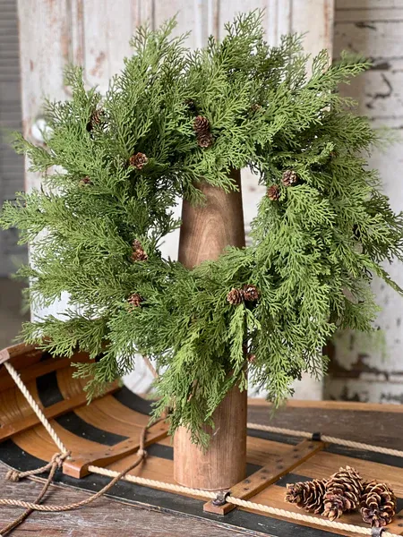 30&quot; North Rim Hemlock Wreath