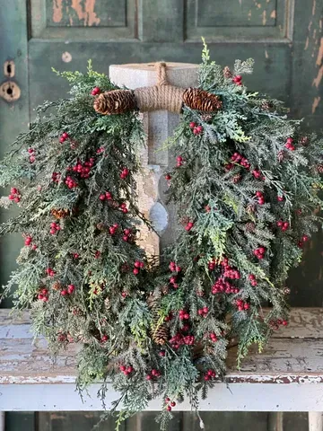 28" Divinity Berry Hanging Wreath