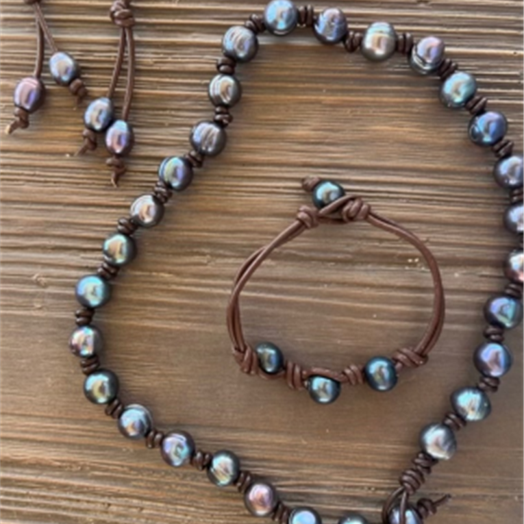 Peacock freshwater pearls On Leather cord Set