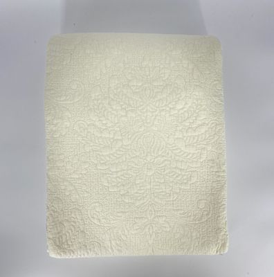 Buttermilk Quilt and Shams