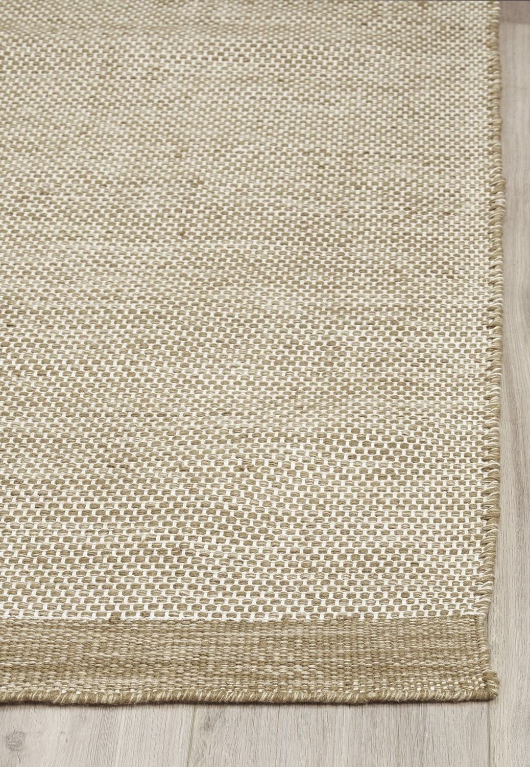 Kingscote Beige &amp; White Rug