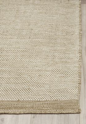 Kingscote Beige &amp; White Rug