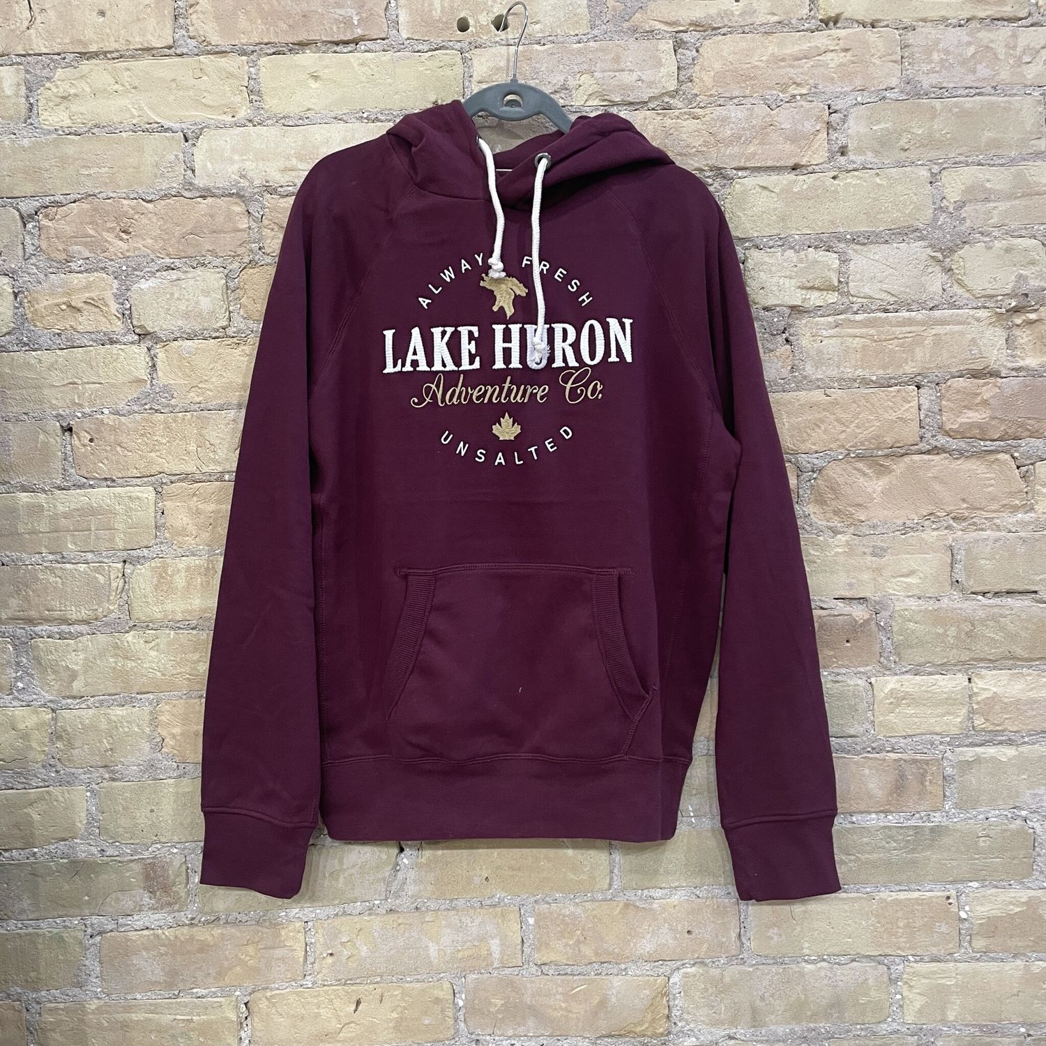 Heritage Hoodie Adventure in Dark Burgundy
