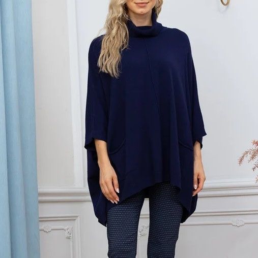Jasmine&#39;s Sweater Poncho (O/S)
