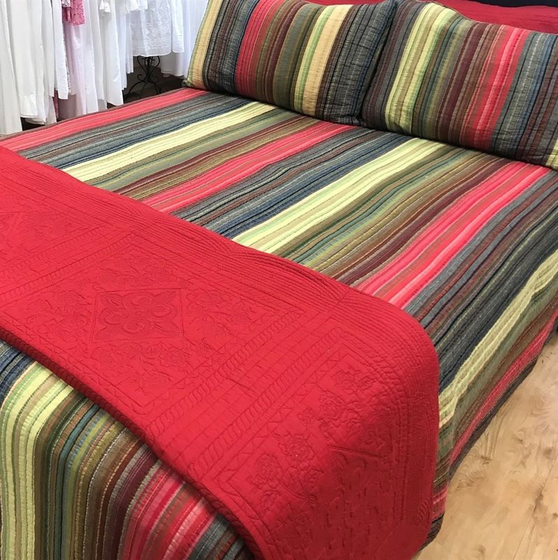 Manhattan Quilt and Shams