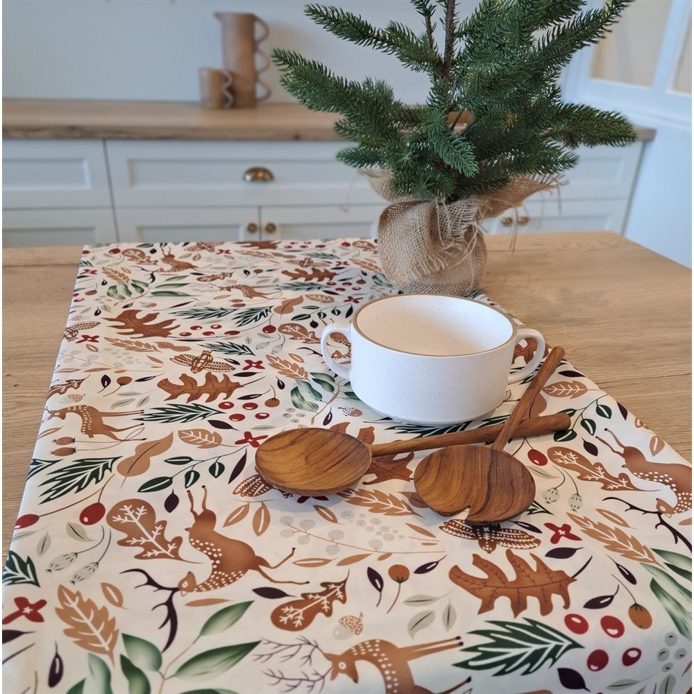 Chestnut Tablecloth, Size: 4 to 6