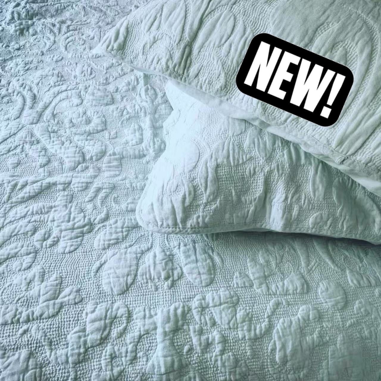 Chelsea Blue Quilt and Shams 
