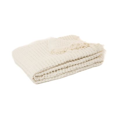 Tia Throw