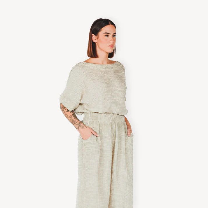 Crinkle Short Sleeve Boat Top Grey