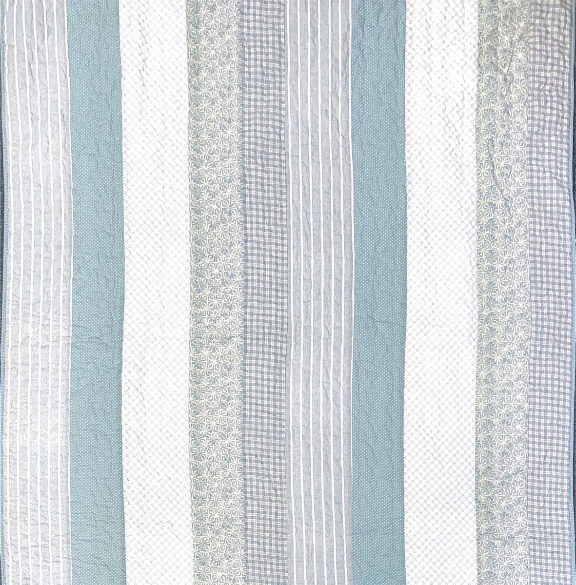 Summer Breeze Queen Quilt &amp; Shams