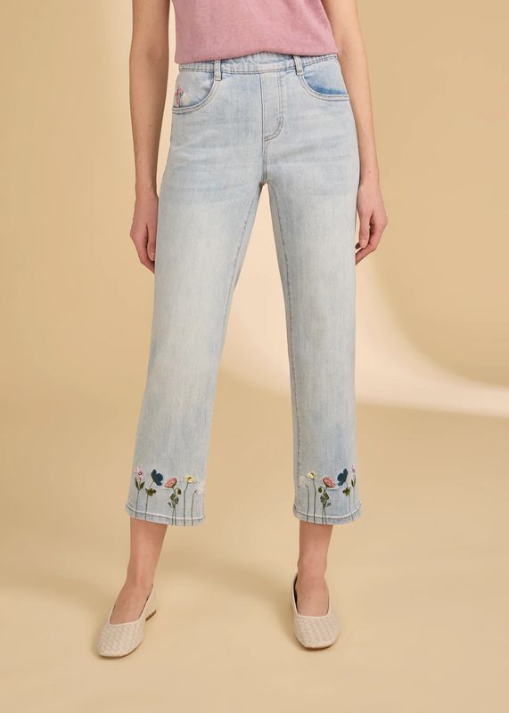 Pull-On Straight Crop Embroidered Jean