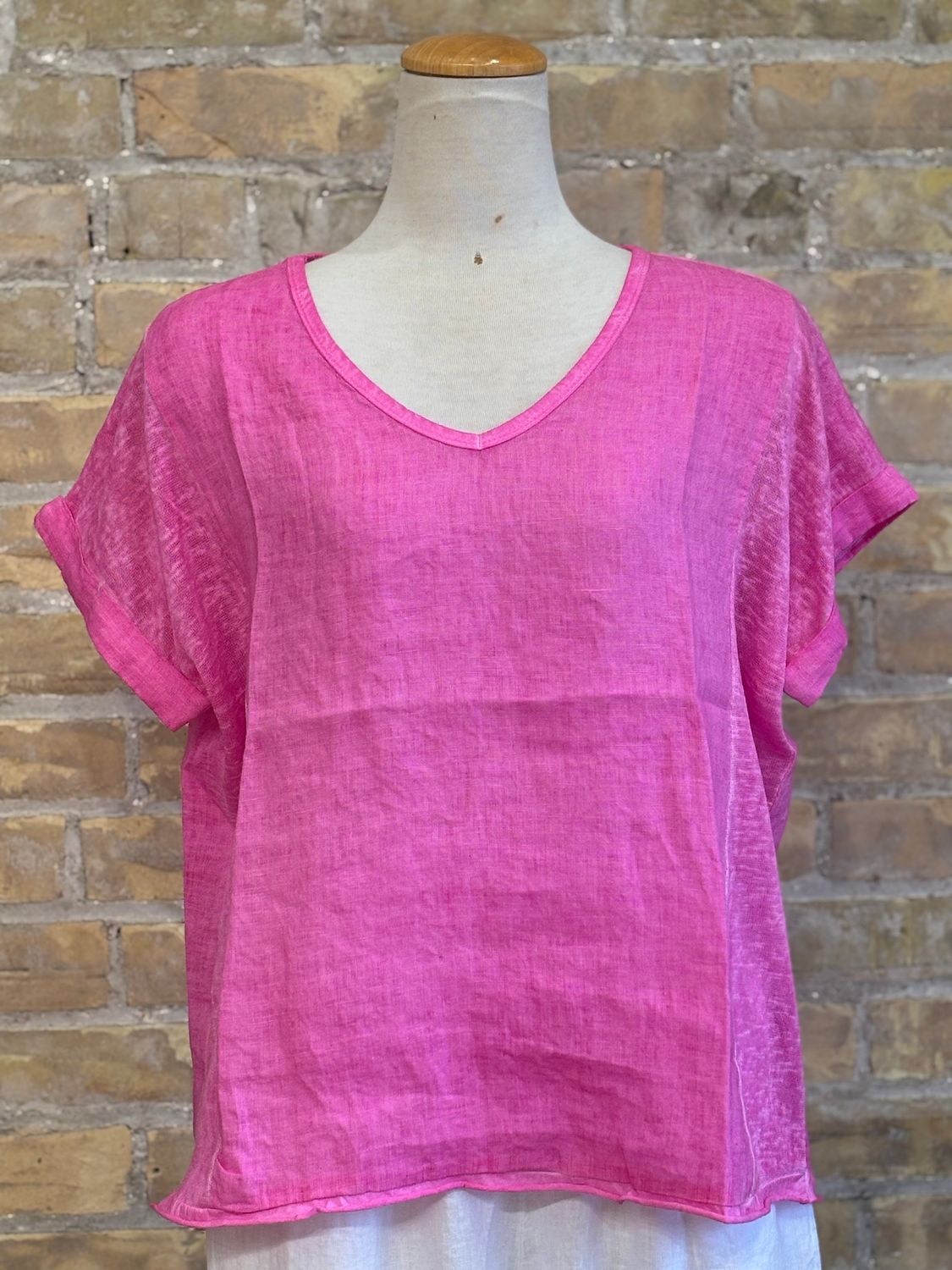Breezy Linen V-Neck Tee Fuschia