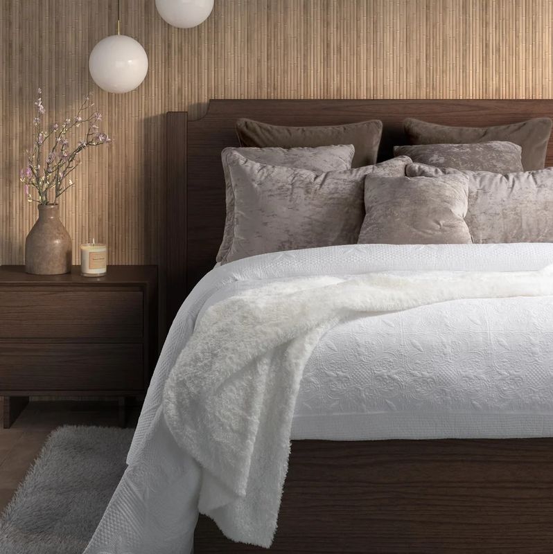 Carmen Vintage Style Quilt &amp; Shams