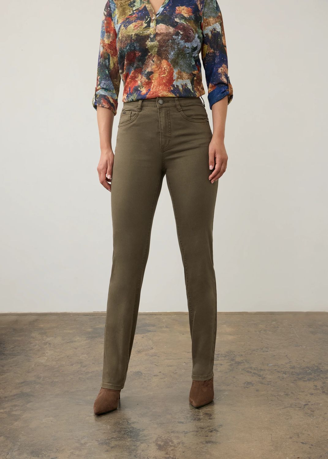 Suzanne Straight Leg Pant Olive 