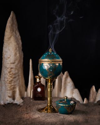 Decorative &amp; Accessories
