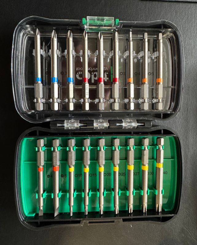 COBIT - COFFRET DE 18 EMBOUTS DE VISSAGE LONGS 70mm
