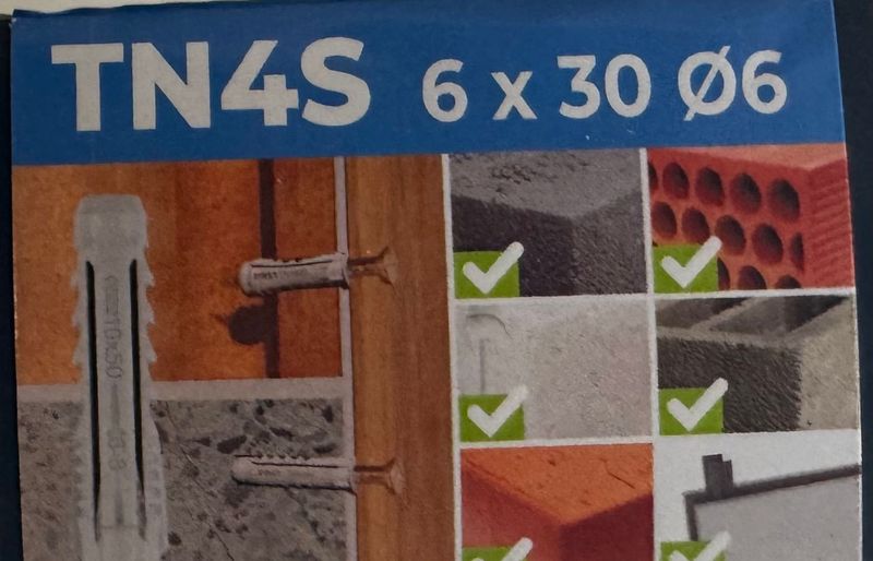 CHEVILLE TN4S QUADRUPLE EXPANSION SANS COLLERETTE - 6X30 - BOITE DE 100