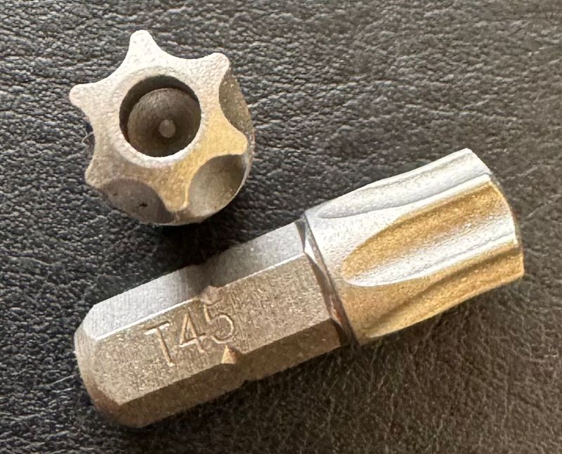EMBOUT DE VISSAGE TORX 45 - ACIER CHROME VANADIUM