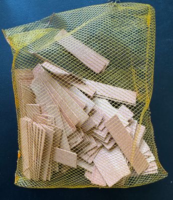 CALES BOIS - 20 X 2 X 80 - SACHET DE 100 CALES BOIS - 20 X 2 X 80 - SACHET DE 100