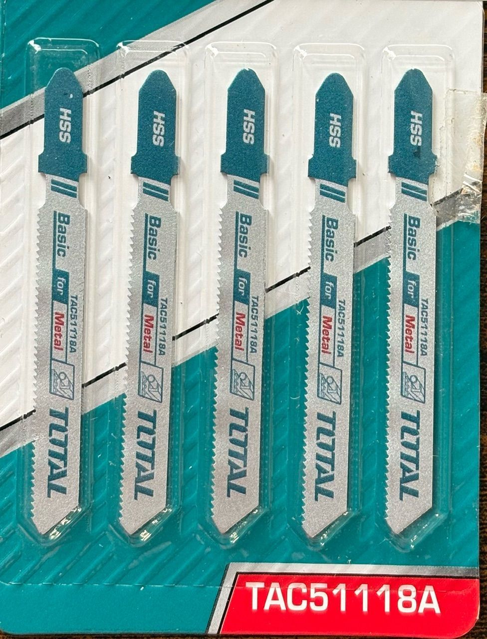 TOTAL - JEU DE 5 LAMES DE  SCIES SAUTEUSE POUR METAL DE 1 A 3MM