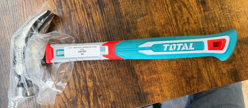 TOTAL -MARTEAU ARRACHE CLOU 450g